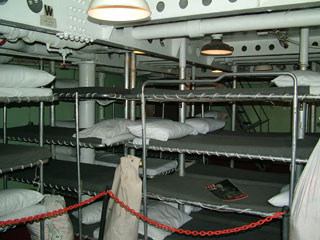 Sleeping quarter for crewmen on USS Missouri